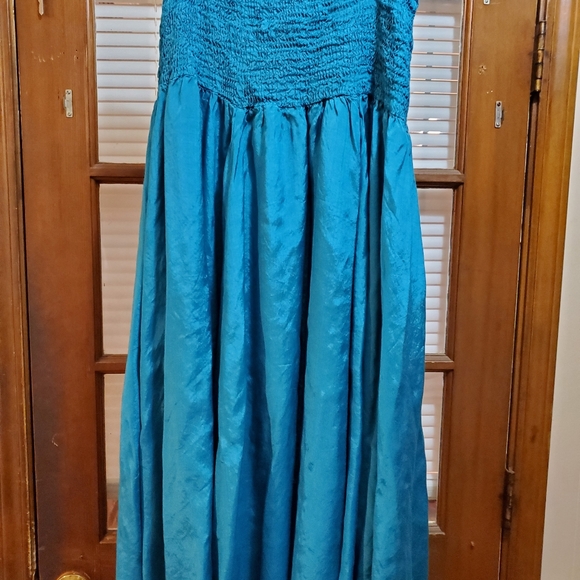 Newport News Dresses & Skirts - 0/2P Turquoise/Teal Organza Skirt